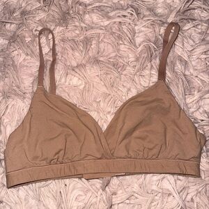 SKIMS Bronze Fits Everybody crossover Bra MICA